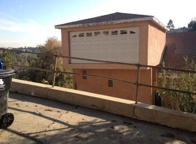Bizarre Garage